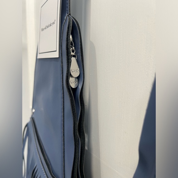 The SASH NWT Moonstone DISCONTINUED Fringed Faux Vegan Leather Crossbody Purse - Picture 5 of 10